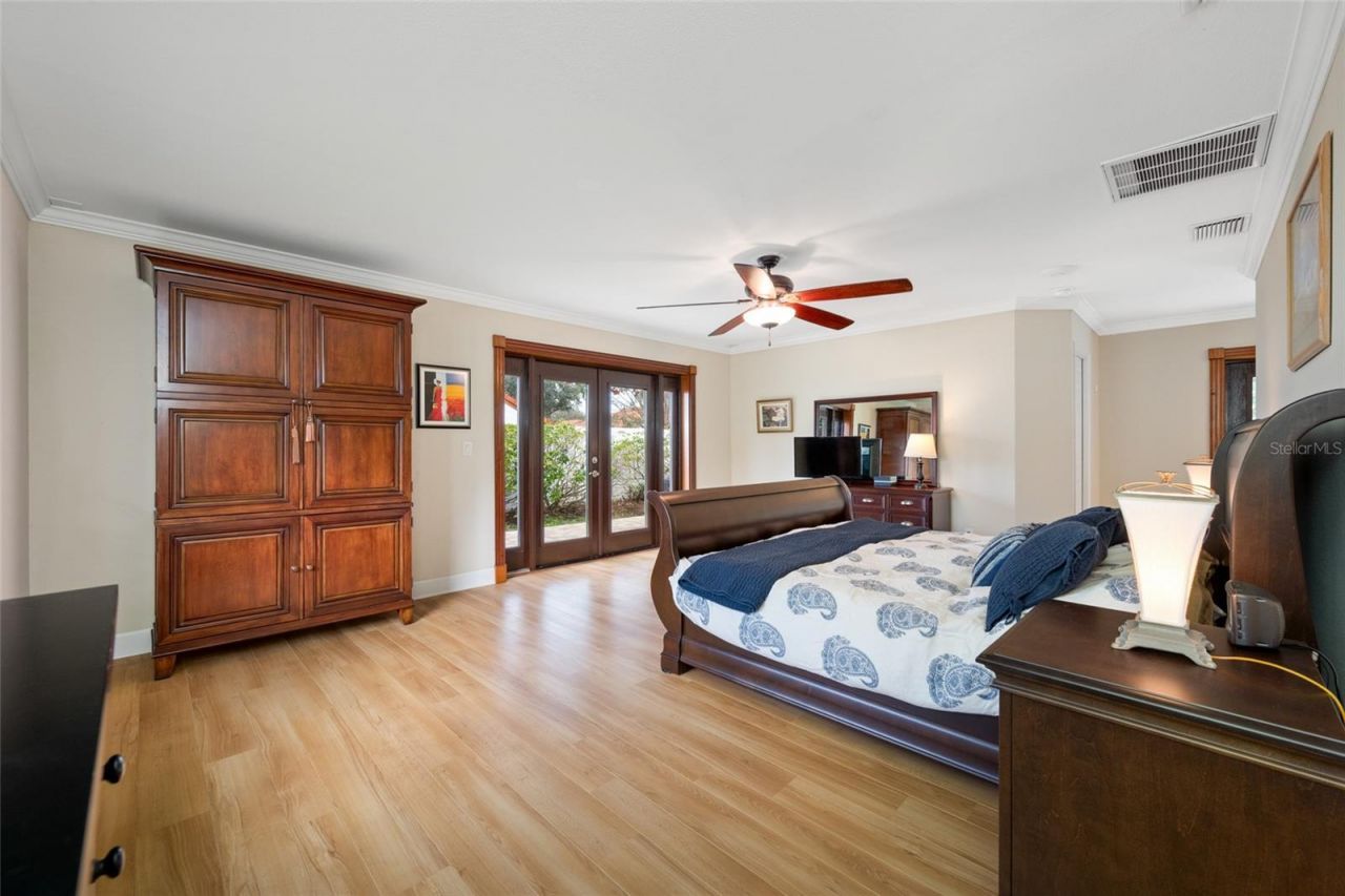 1813 N Riverhills Drive, Temple Terrace, FL 33617 Photo