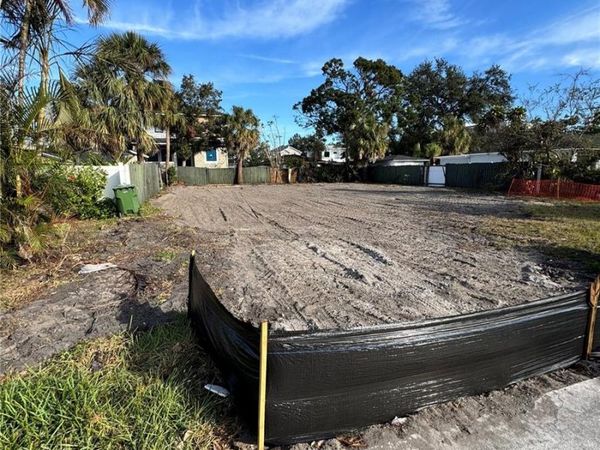 4627 W BAY VILLA AVENUE, TAMPA, FL 33611