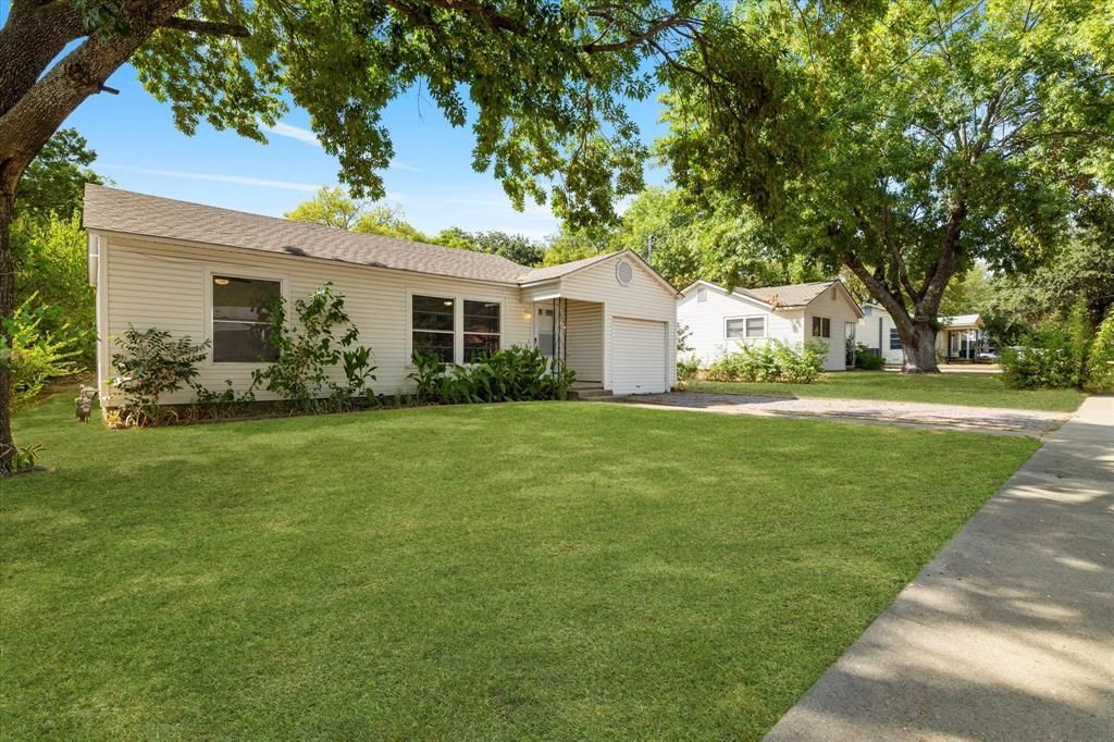 2411 Denison Street, Denton, TX 76201 Main Photo