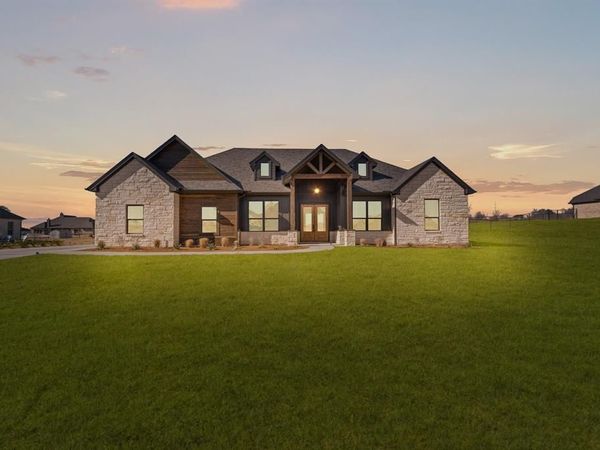 417 Collum View, Azle, TX 76020