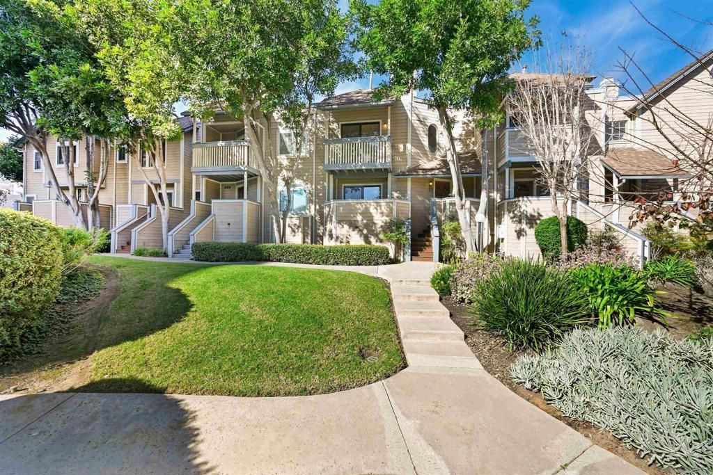 9260 Towne Centre Dr, Unit 17, San Diego, CA 92121 Main Photo