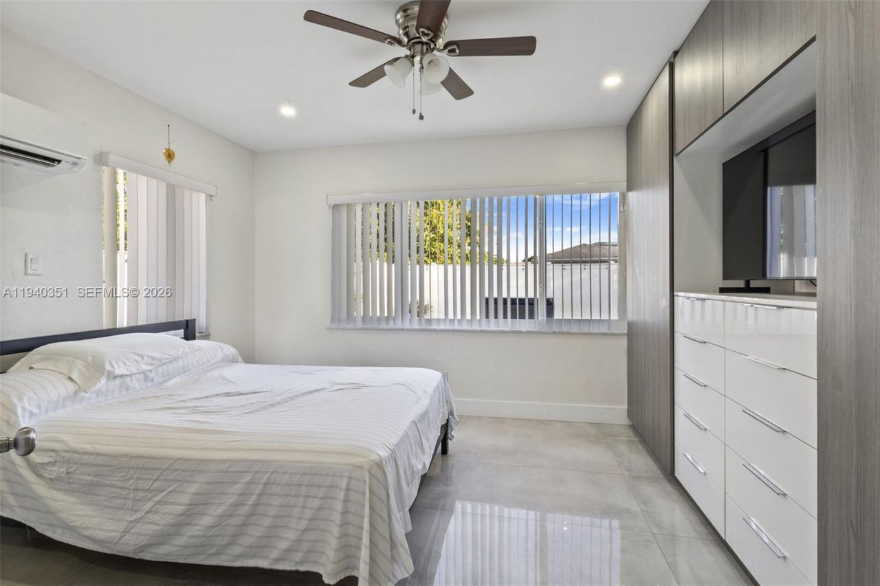 8014 NW 101st Ave, Tamarac, FL 33321 Photo