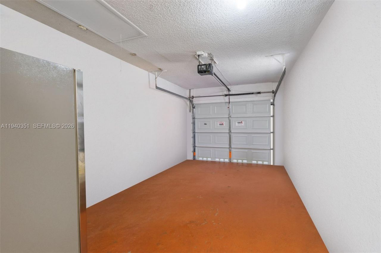 8014 NW 101st Ave, Tamarac, FL 33321 Photo