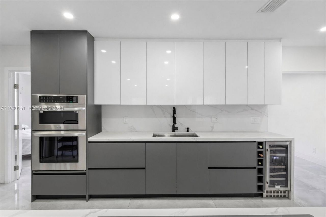 8014 NW 101st Ave, Tamarac, FL 33321 Photo