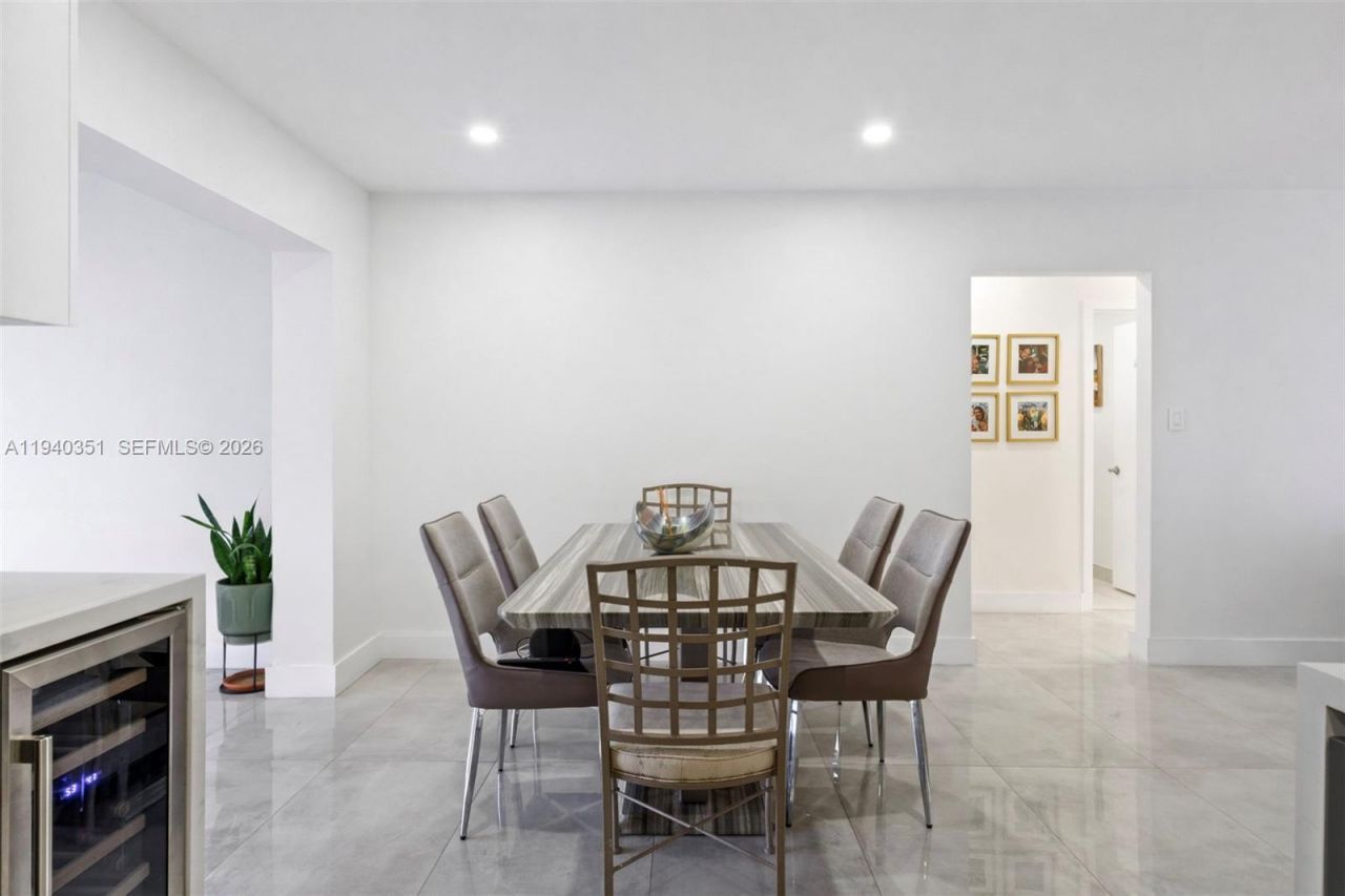 8014 NW 101st Ave, Tamarac, FL 33321 Photo