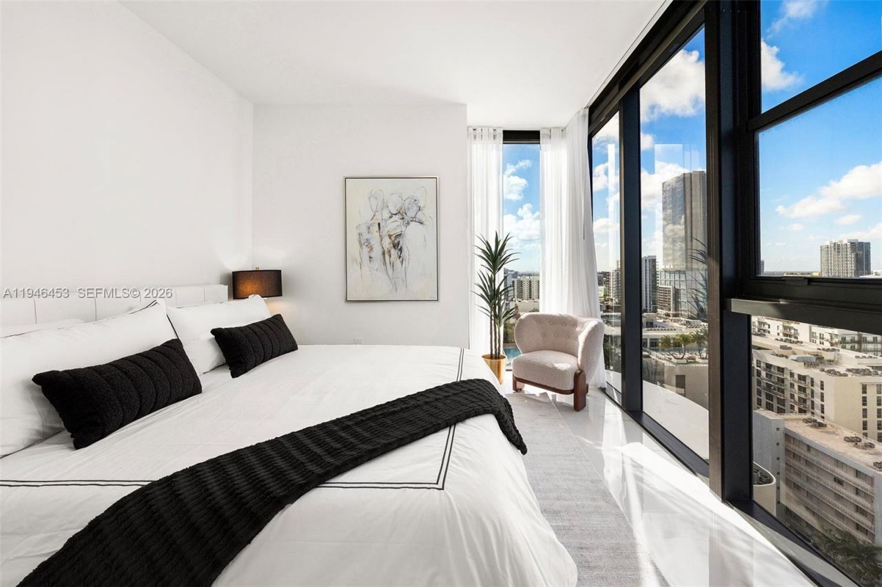 700 NE 24th Street, Unit 1601, Miami, FL 33137 Photo
