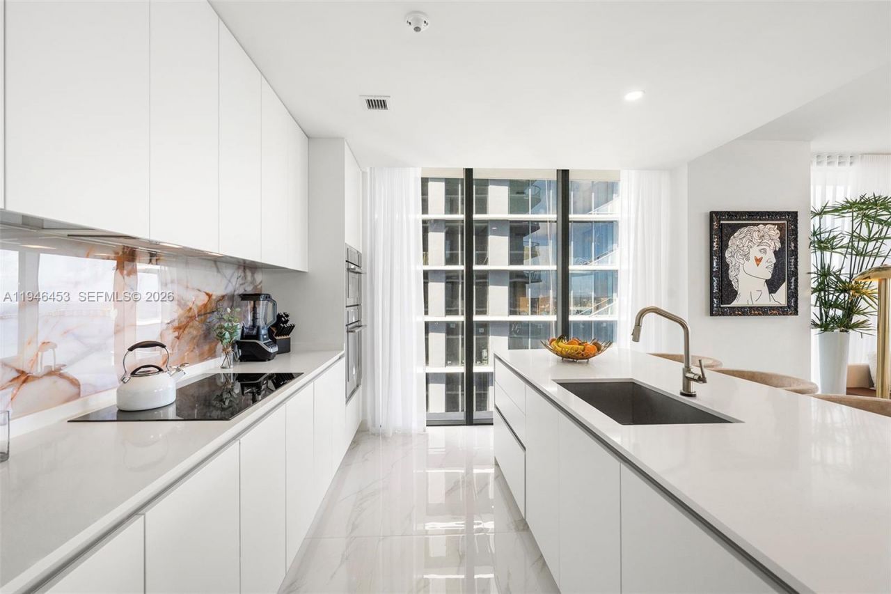 700 NE 24th Street, Unit 1601, Miami, FL 33137 Photo