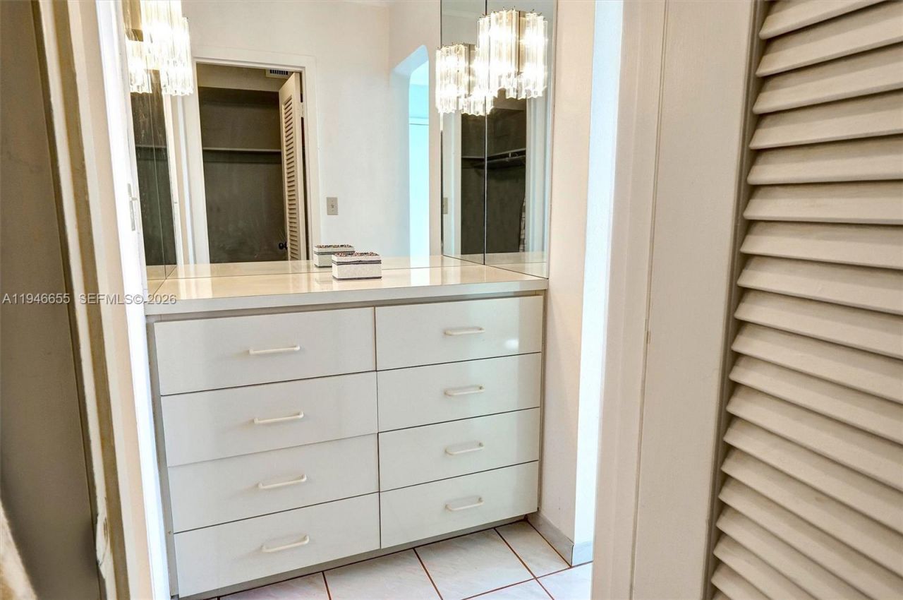 3010 Marcos Dr, Unit R311, Aventura, FL 33160 Photo