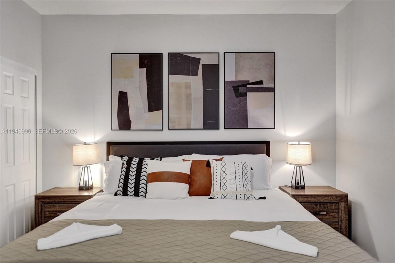 11400 NW 7th St , Plantation, FL 33325 Photo