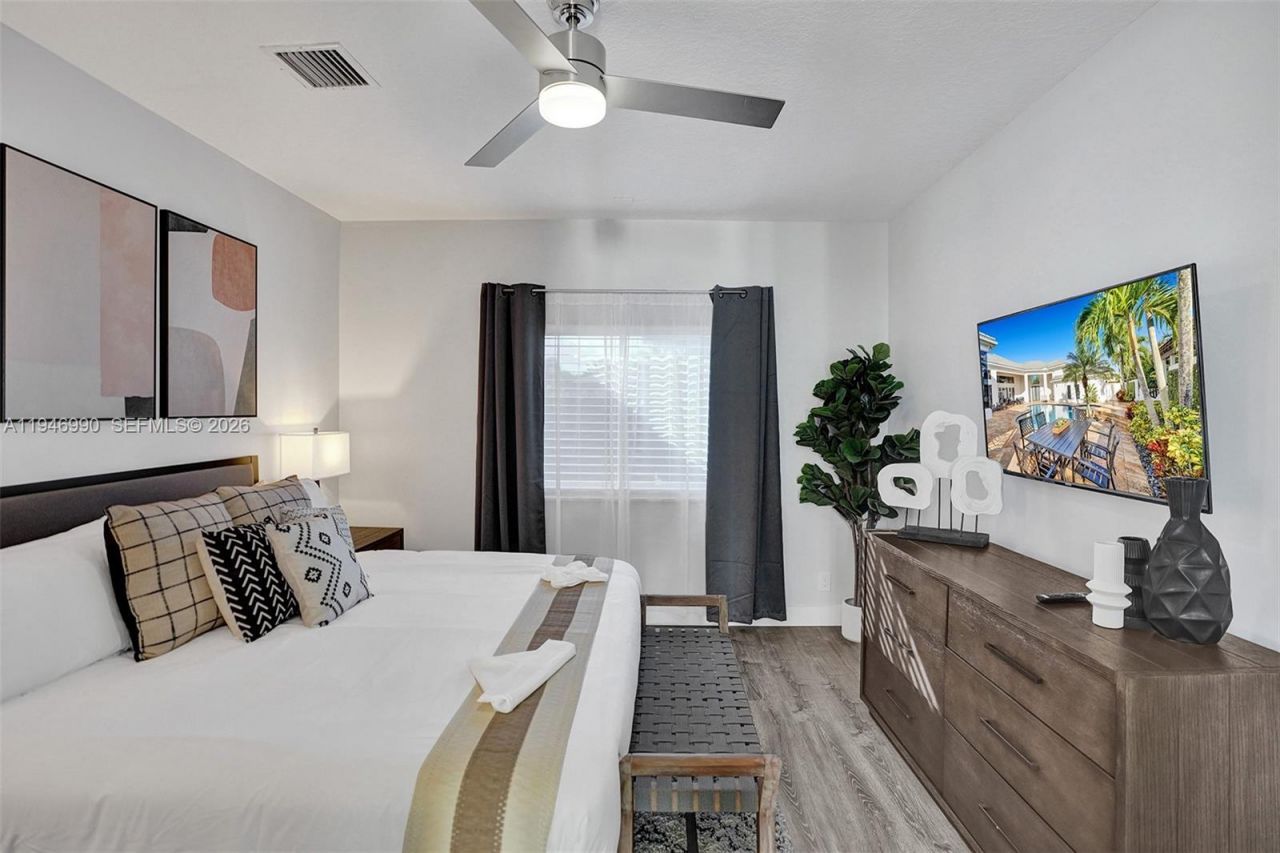 11400 NW 7th St , Plantation, FL 33325 Photo