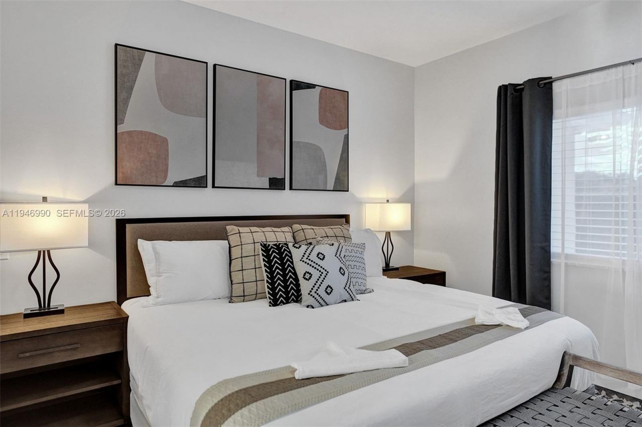 11400 NW 7th St , Plantation, FL 33325 Photo