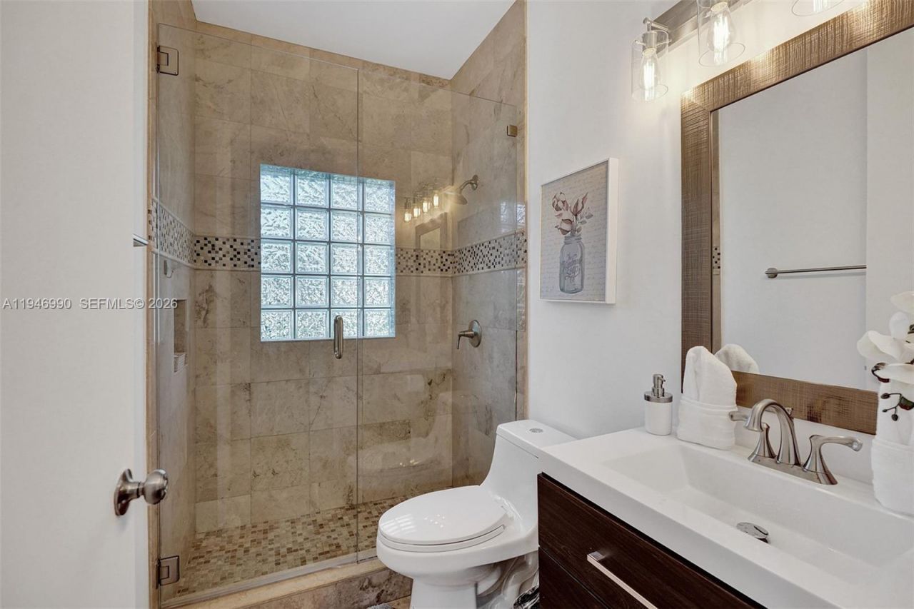 11400 NW 7th St , Plantation, FL 33325 Photo