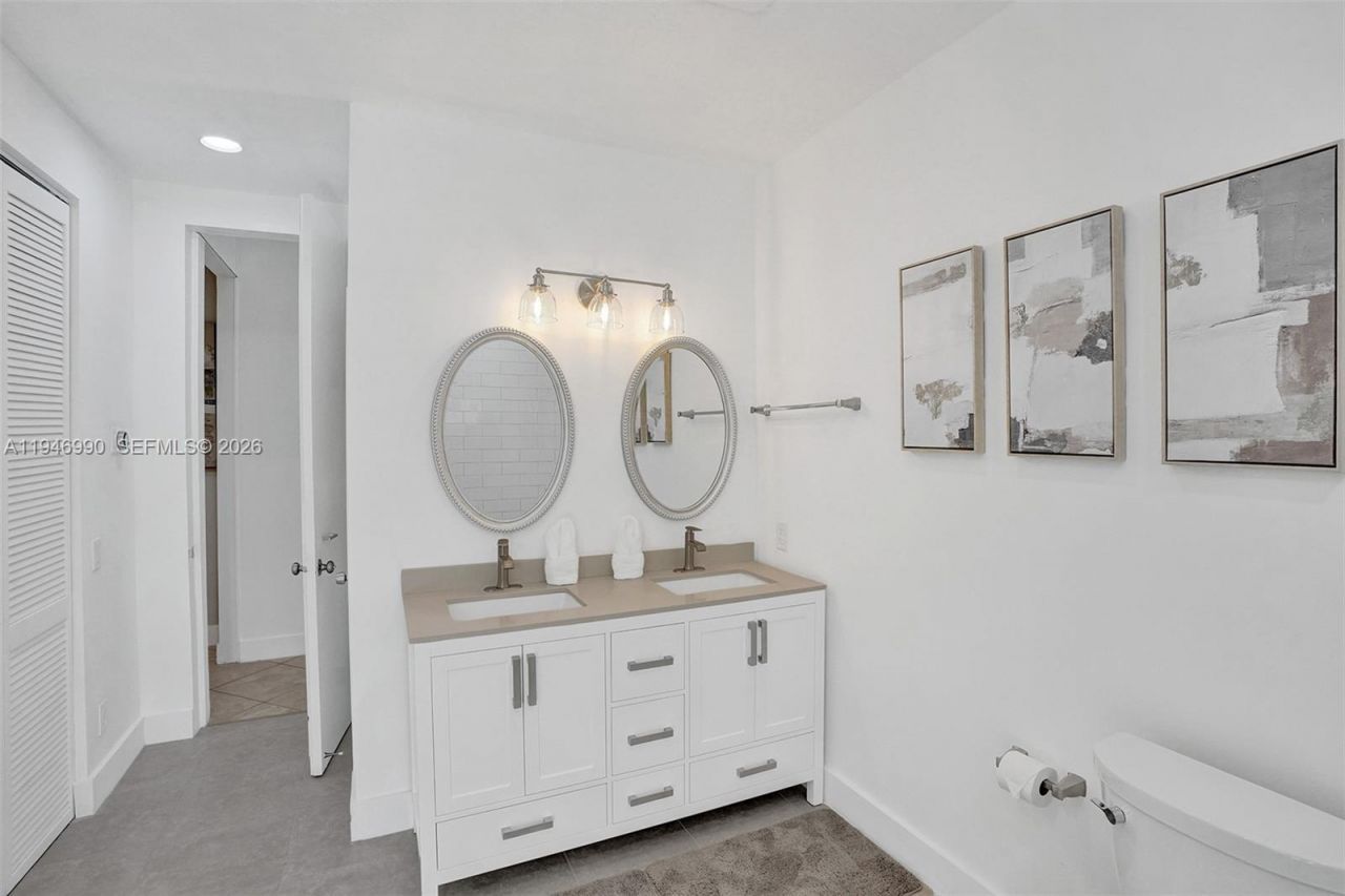 11400 NW 7th St , Plantation, FL 33325 Photo