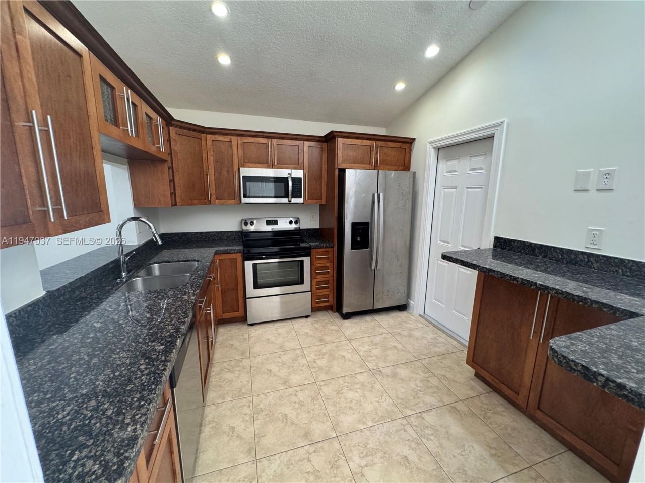 10019 SW 222nd St, Cutler Bay, FL 33190 Photo