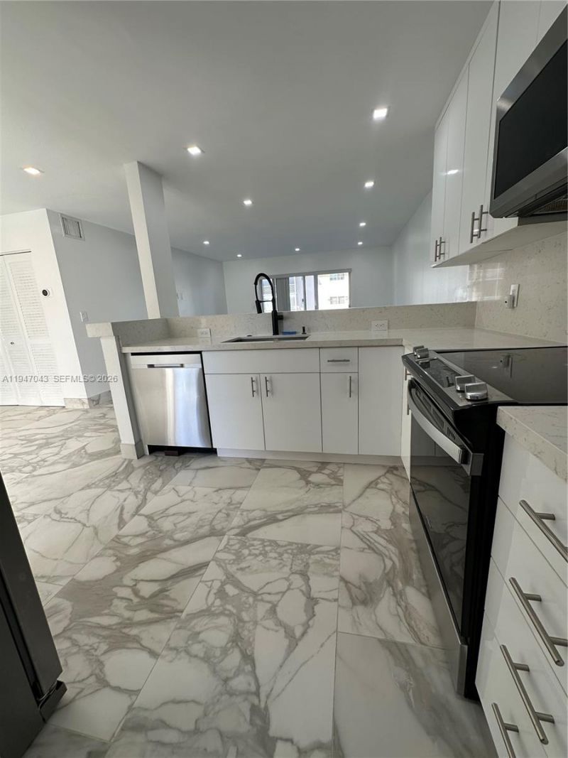 4100 N 58th Ave, Unit 211, Hollywood, FL 33021 Photo