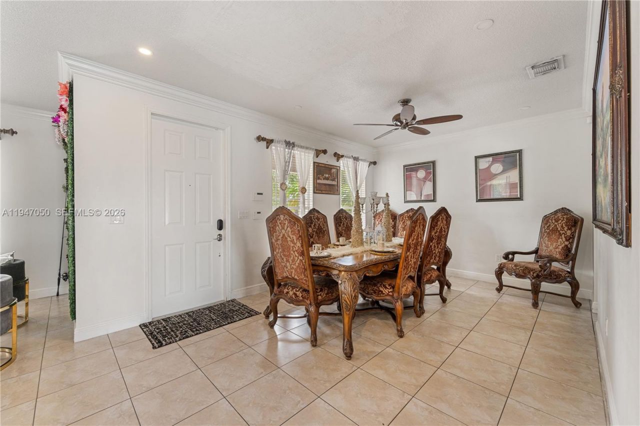 20032 SW 128th Ct, Miami, FL 33177 Photo