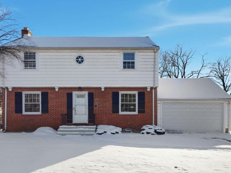 271 S Broadmoor Boulevard, Springfield, OH 45504 Photo 2