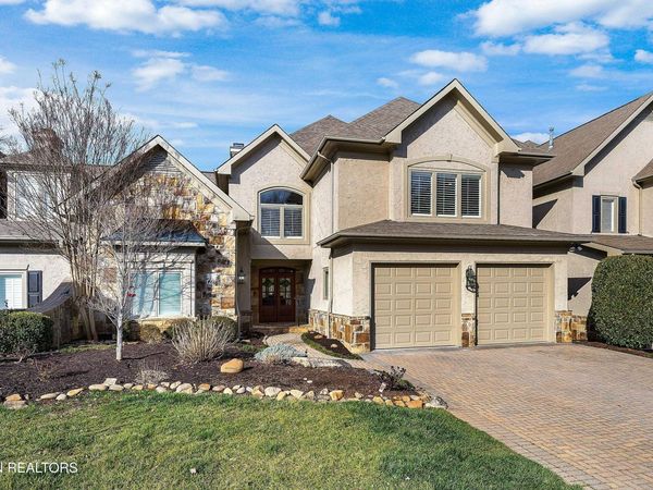 1045 Water Place Way, Knoxville, TN 37922