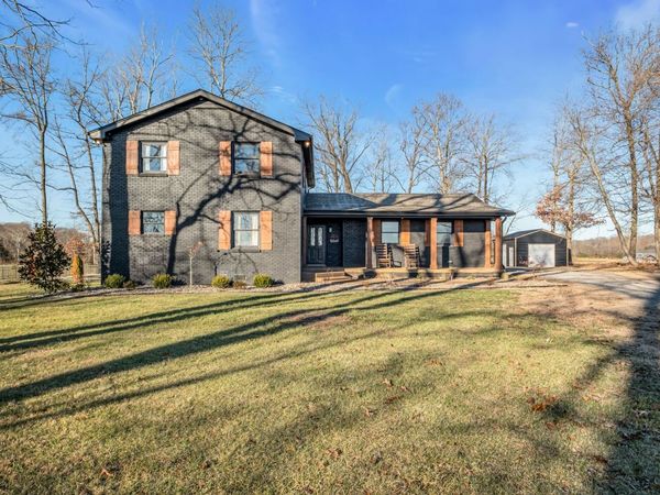1447 Maxwell Branch Rd, Cottontown, TN 37048