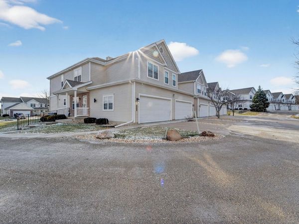 644 Bear Claw Way, Middleton, WI 53562