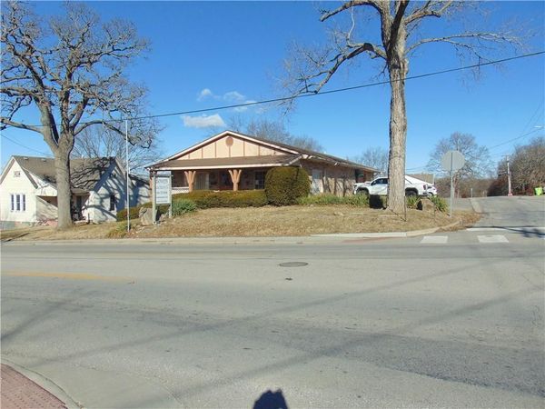 1000 W Mechanic Street, Harrisonville, MO 64701