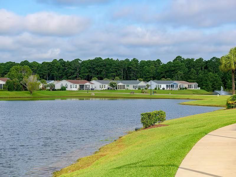 594 Woodholme Dr. Photo 33