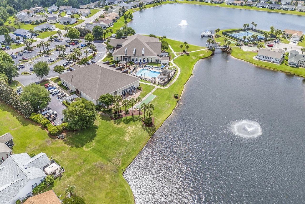 594 Woodholme Dr. Photo 38