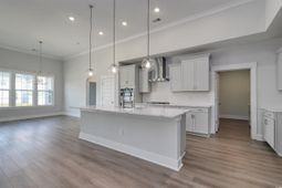 6100 Zoe Way photo 4