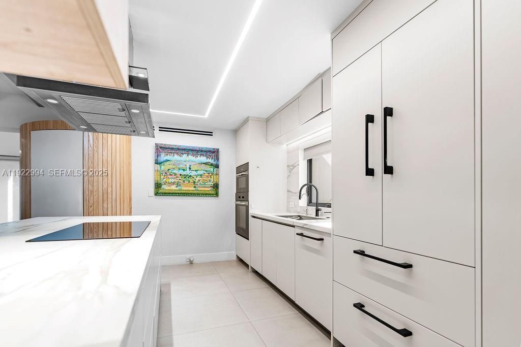 4095 Battersea Rd , Miami, FL 33133 Photo