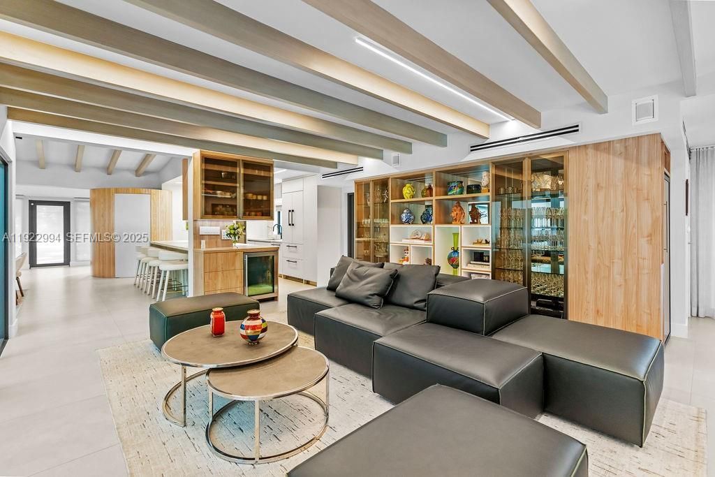 4095 Battersea Rd , Miami, FL 33133 Photo