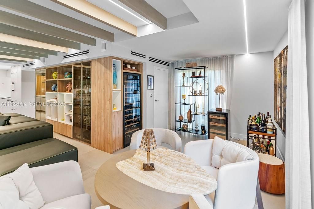 4095 Battersea Rd , Miami, FL 33133 Photo