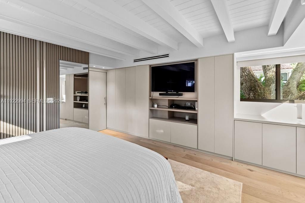 4095 Battersea Rd , Miami, FL 33133 Photo