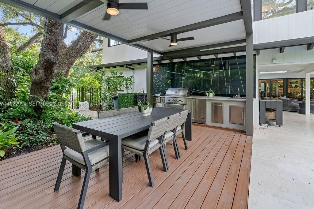 4095 Battersea Rd , Miami, FL 33133 Photo