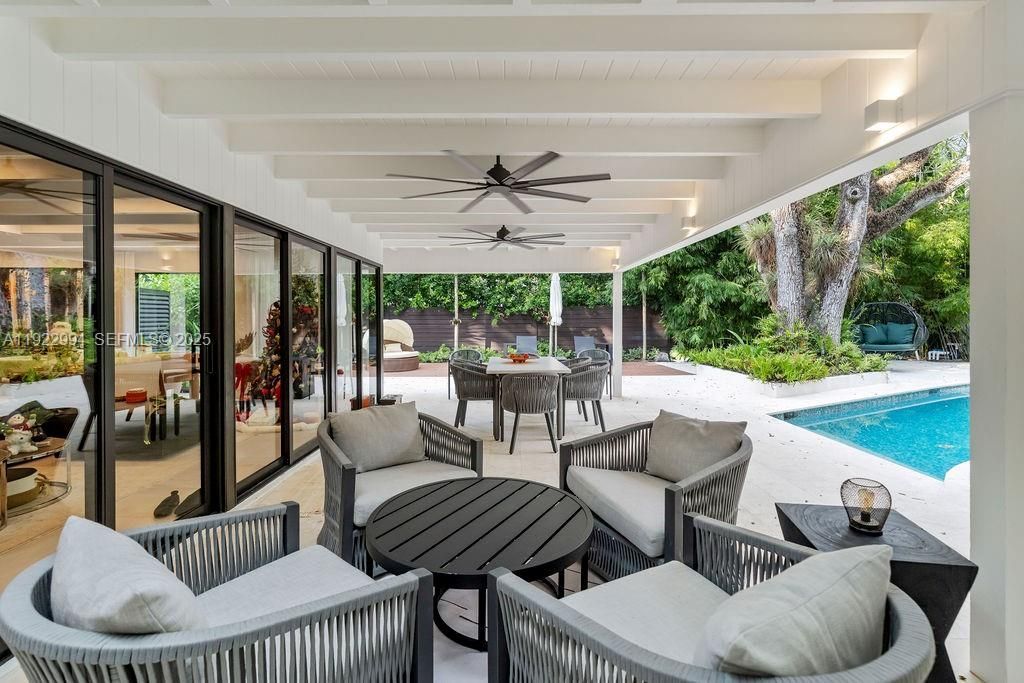 4095 Battersea Rd , Miami, FL 33133 Photo