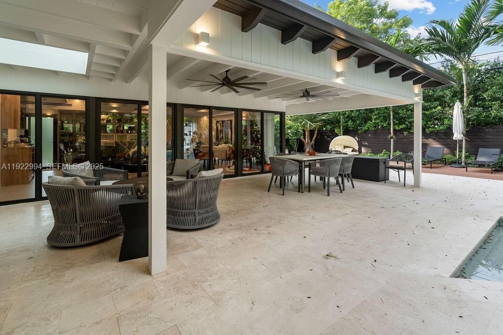 4095 Battersea Rd , Miami, FL 33133 Photo