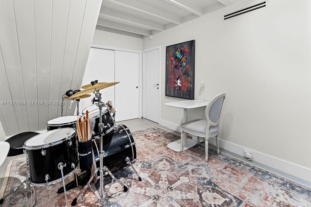 4095 Battersea Rd , Miami, FL 33133 Photo