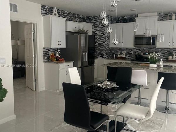 12422 SW Rimini Way, Port St. Lucie, FL 34987