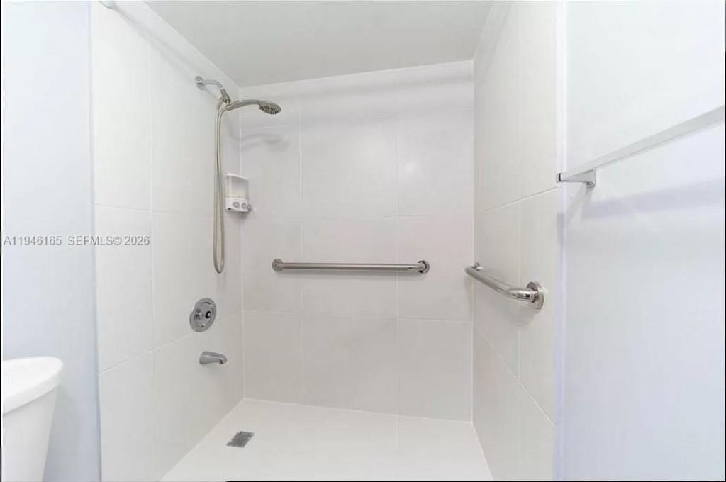 3800 N Hills Dr, Unit 406, Hollywood, FL 33021 Photo
