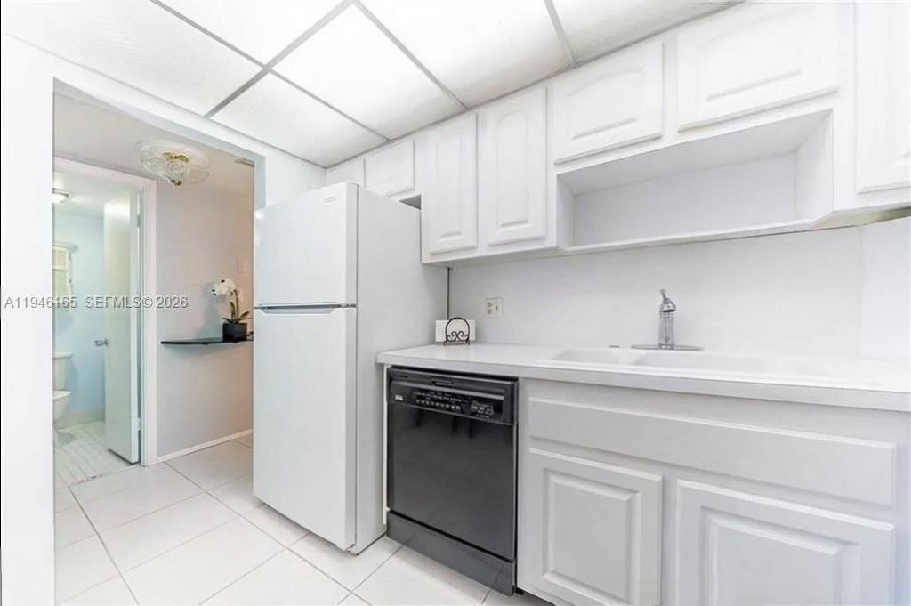 3800 N Hills Dr, Unit 406, Hollywood, FL 33021 Photo