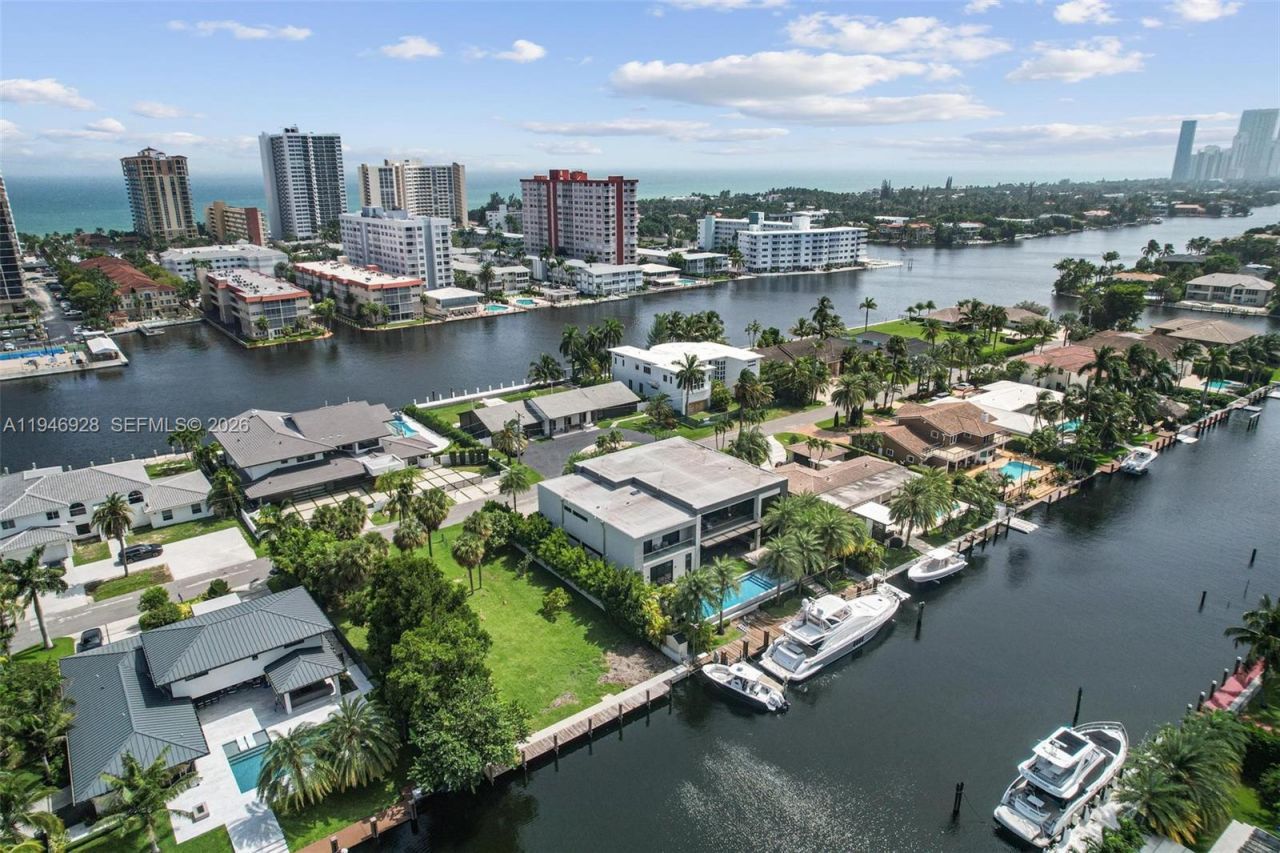 606 Palm Dr , Hallandale Beach, FL 33009 Photo