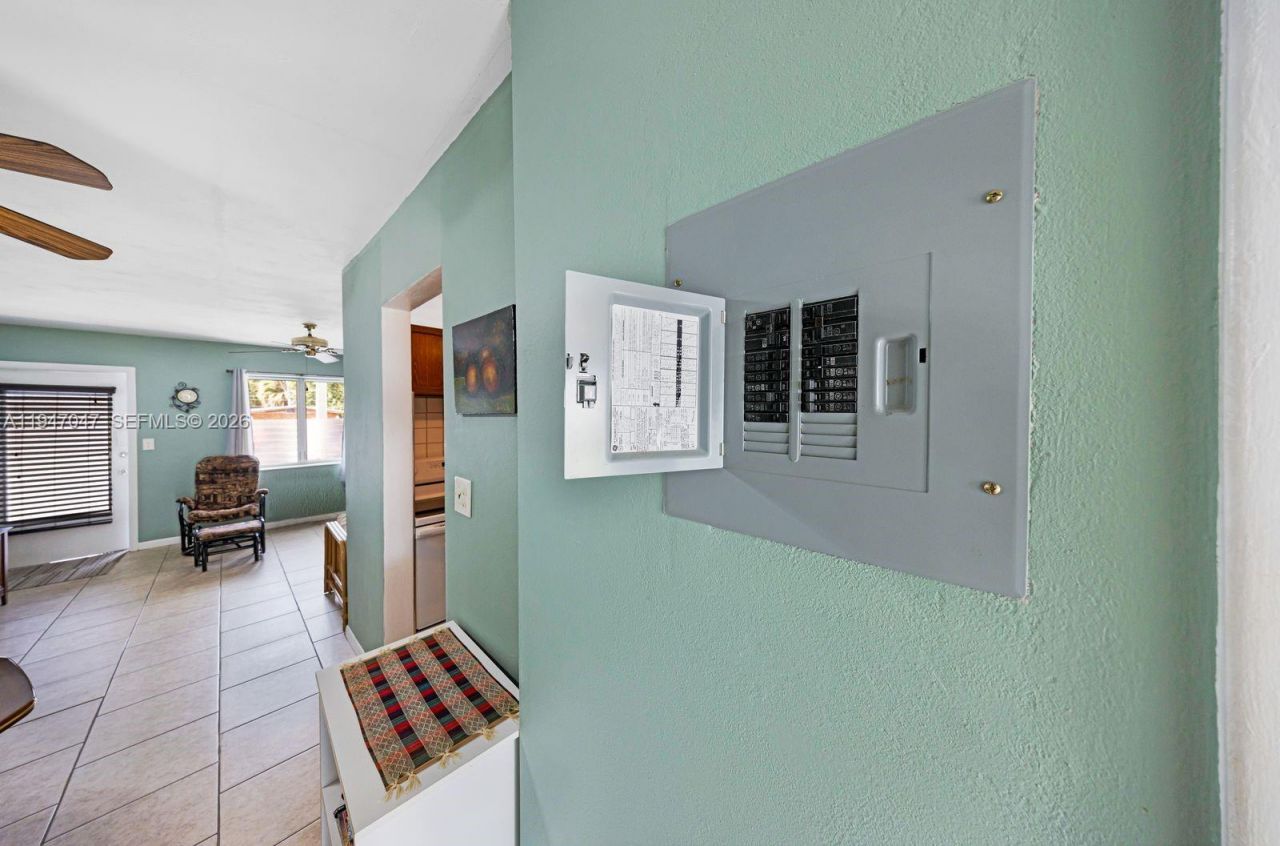 15610 NE 6th Ave, Unit 7D, Miami, FL 33162 Photo