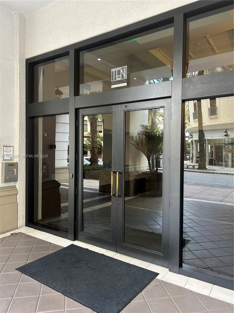 10 Aragon Ave, Unit 814, Coral Gables, FL 33134 Photo