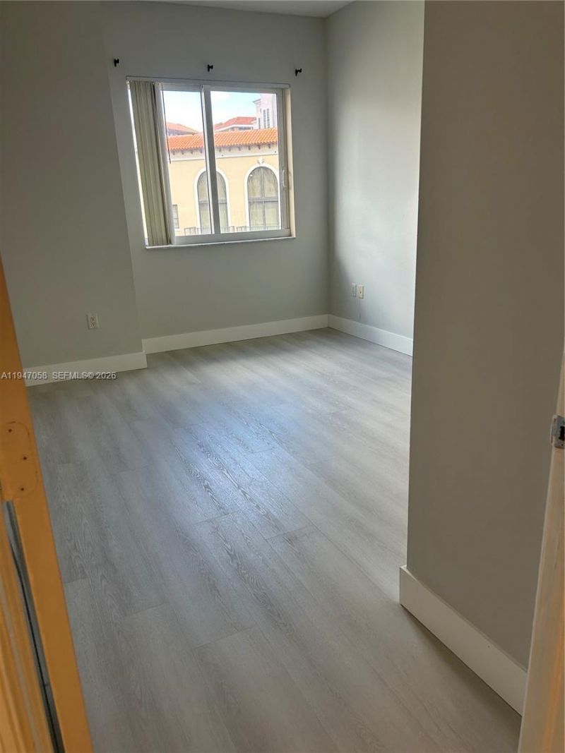 10 Aragon Ave, Unit 814, Coral Gables, FL 33134 Photo