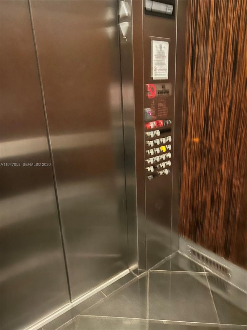 10 Aragon Ave, Unit 814, Coral Gables, FL 33134 Photo