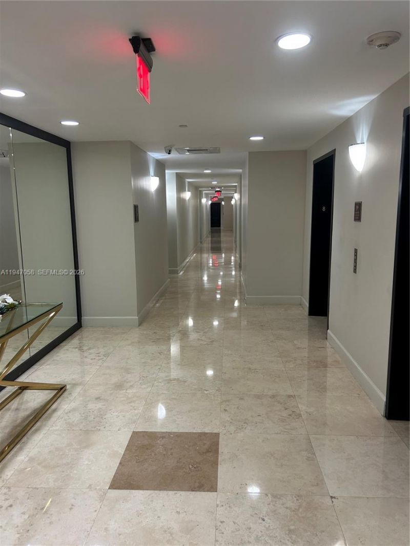 10 Aragon Ave, Unit 814, Coral Gables, FL 33134 Photo