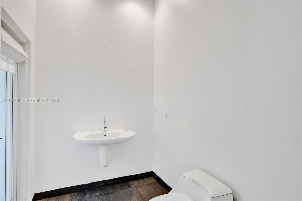 1207 SW 21st St, Fort Lauderdale, FL 33315 Photo