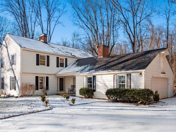 160 Edgewood Drive, Granville, OH 43023