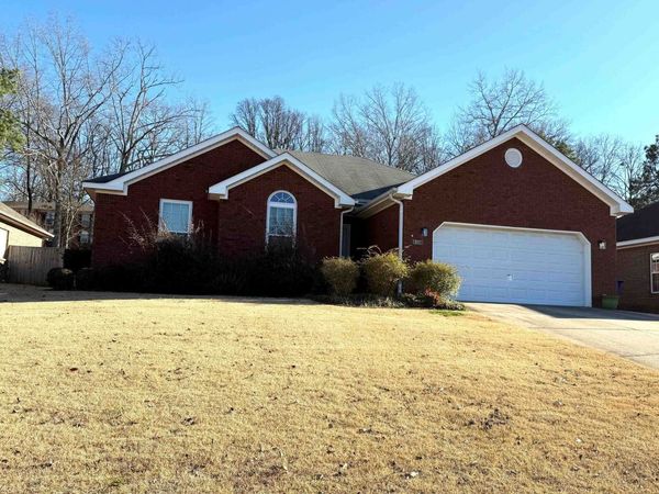 2373 Parc Pl, Florence, AL