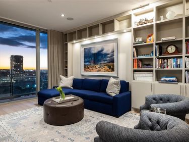 2900 Mckinnon Street, Unit 1103, Dallas, TX 75201