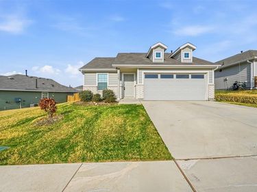 9729 Motley Drive, Fort Worth, TX 76179